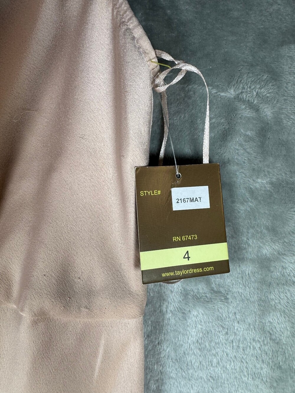 NWT Taylor Women's Satin Slip Dress Size 4 Blush Pink - Picture 3 of 4